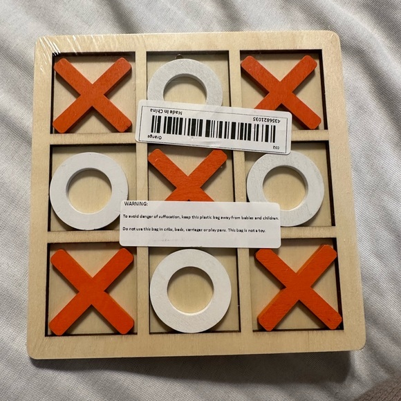 Wooden game tick tack toe - Picture 1 of 3